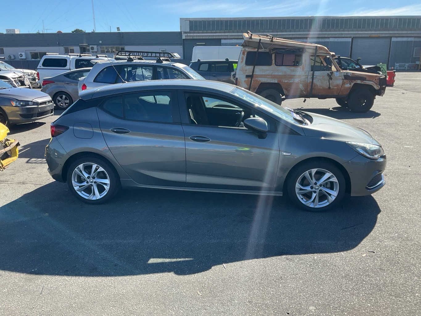 2016 Holden Astra RS BKHatchback 
Holden
Astra