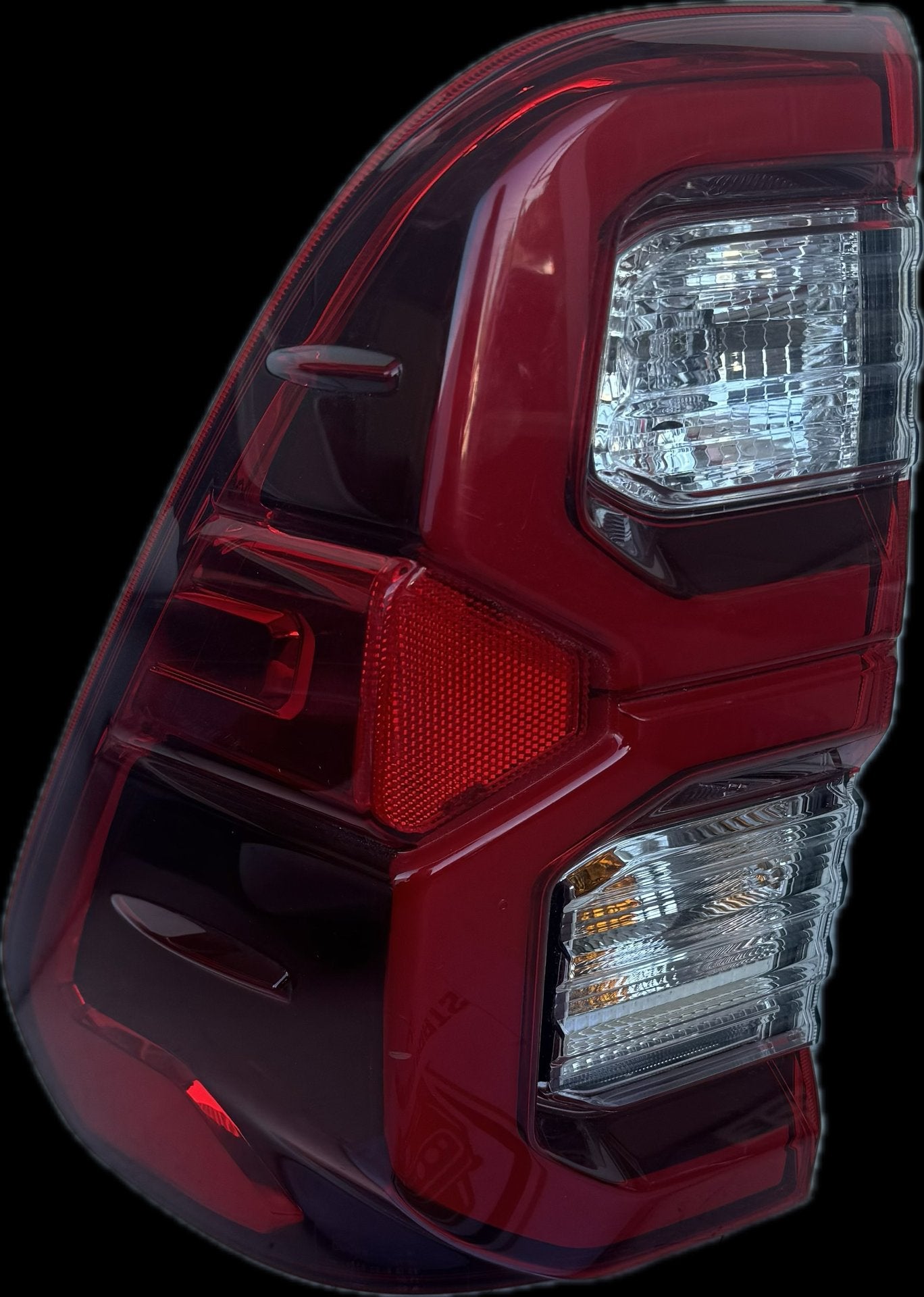 2023 Toyota Hilux Pickup Left Taillight koito 0K-186