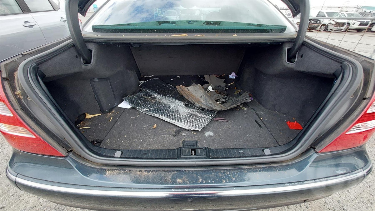2004 Mercedes-Benz E240 E-Class W211