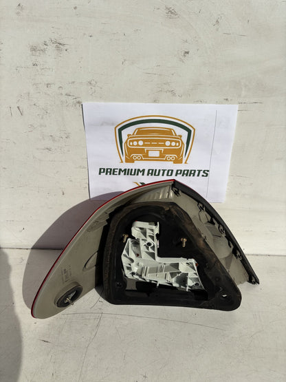 2004 Mercedes-Benz E240 W210 - Right Taillight