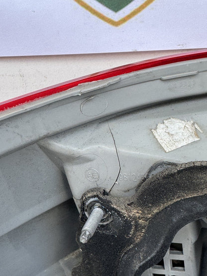 2010  XV40 Right Taillight