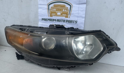 2009  CU Right Headlight