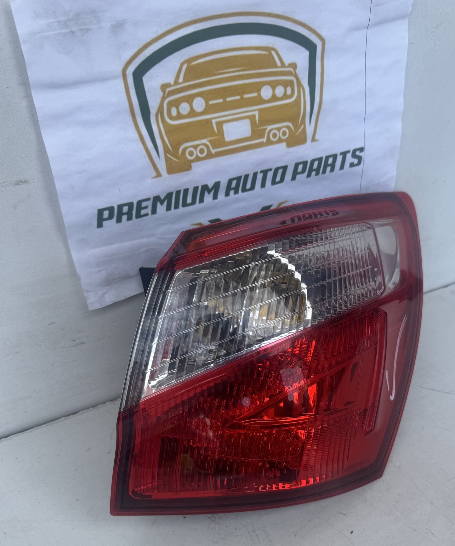 2010   Right Taillight