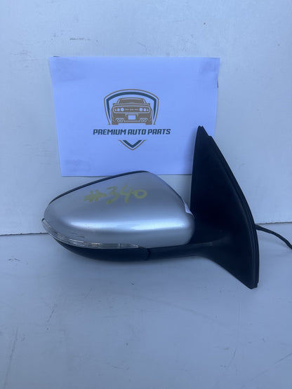 2010 Volkswagen Golf Station Wagon Right Door Mirror 021025