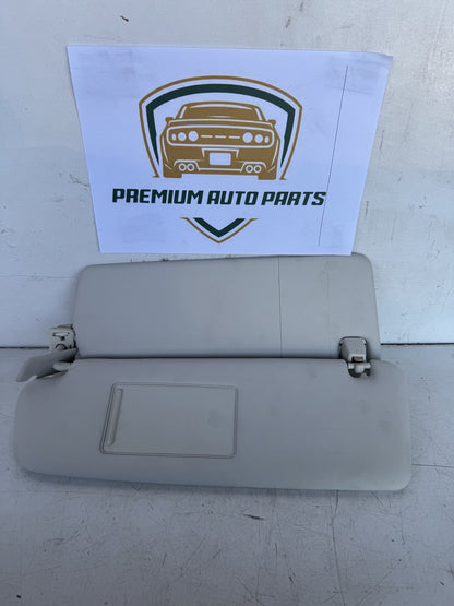 2016 Volkswagen Touareg Station Wagon Left Sun Visor