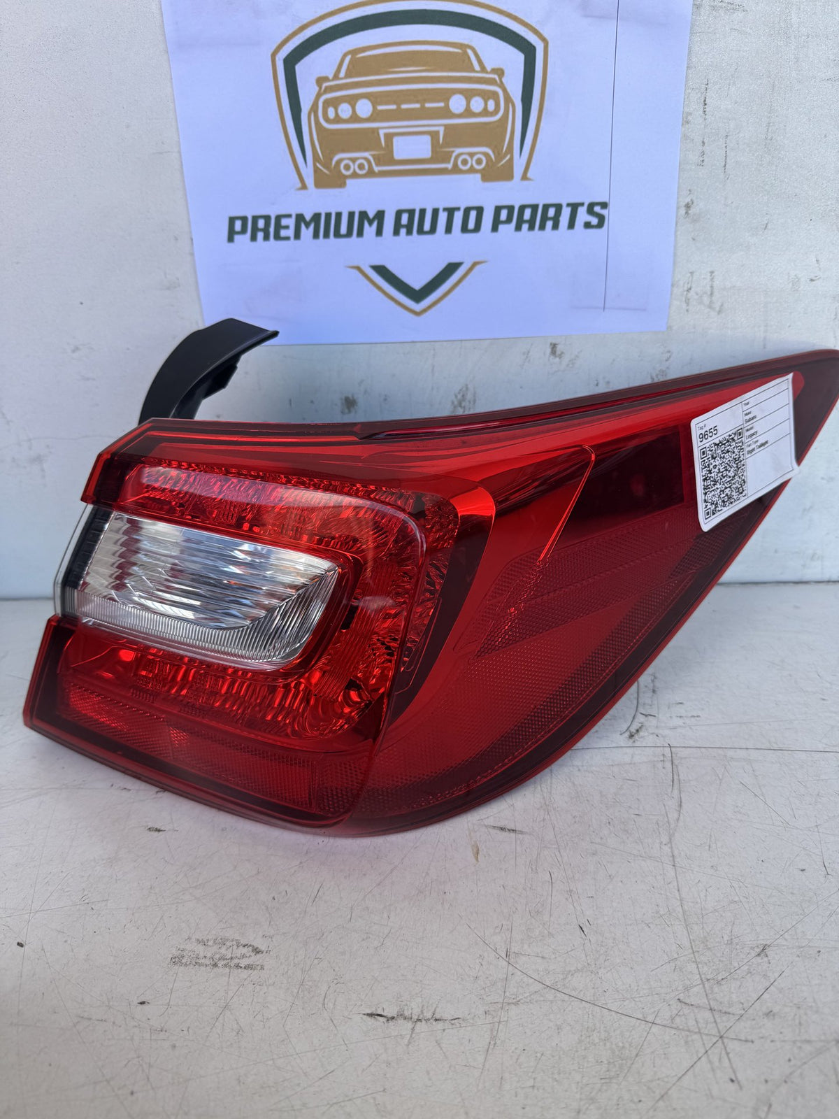Subaru Legacy Right Taillight koito 220-60231