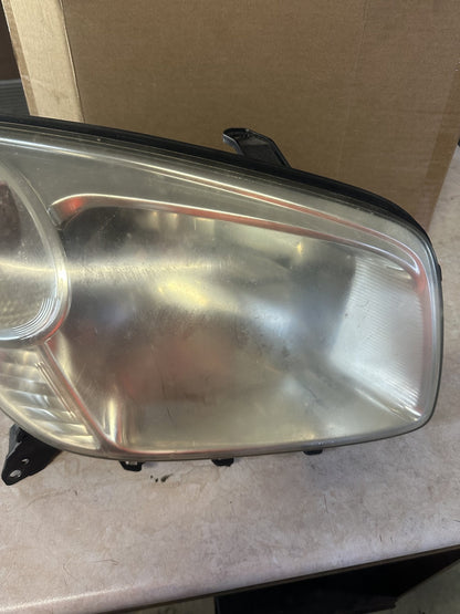 2005 Toyota RAV4 Right Headlight HCR161