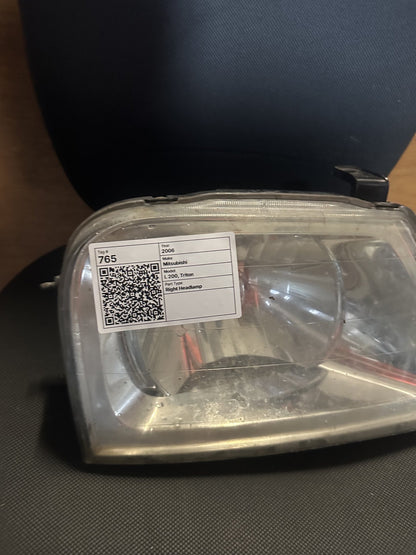 2006 Mitsubishi Triton L 200, Triton Unknown Right Headlight 02HC