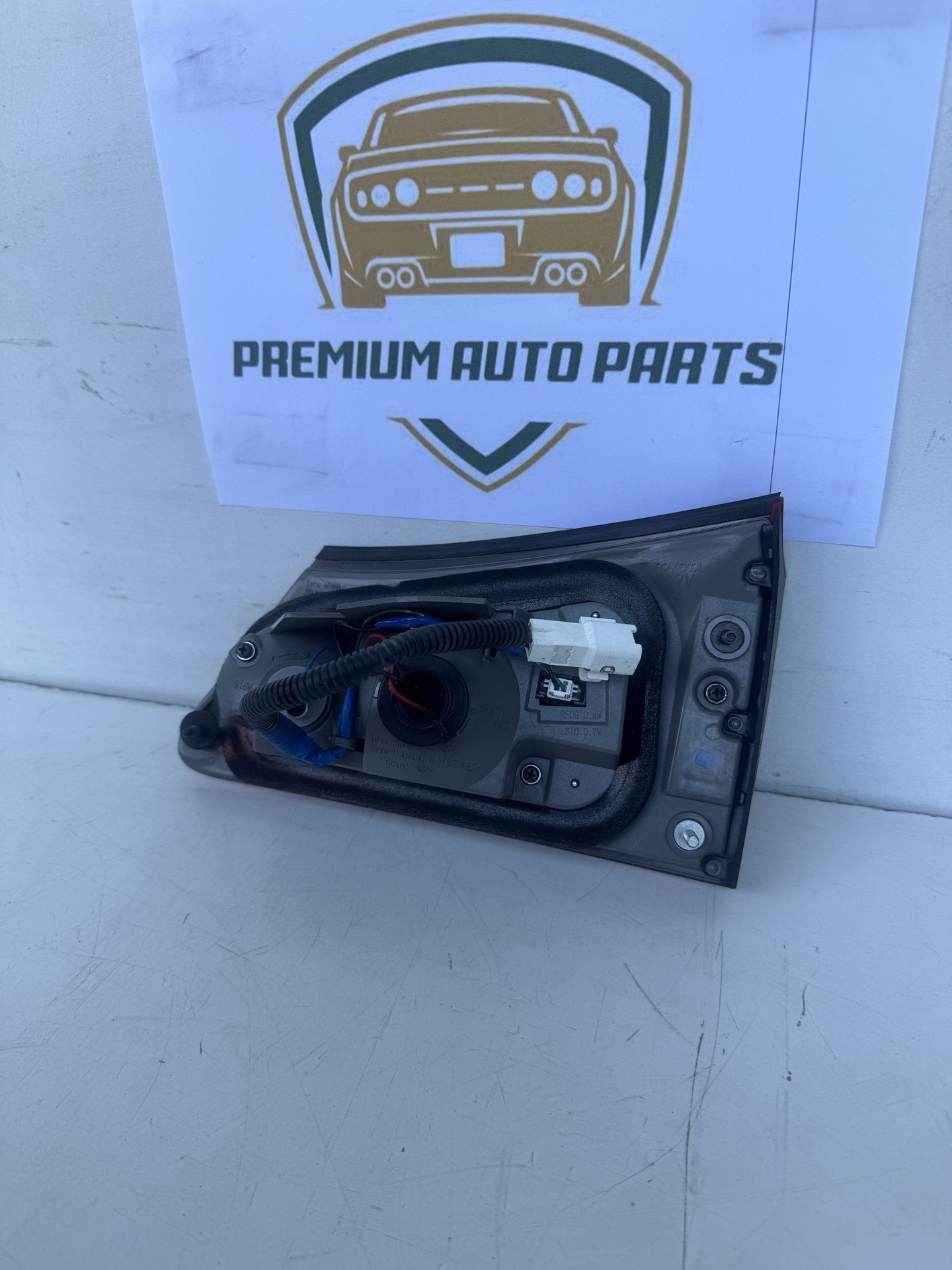 2010  E20 Left Boot Light