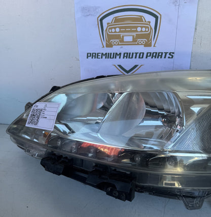 2014 Nissan Pulsar B17 Sedan Left Headlight