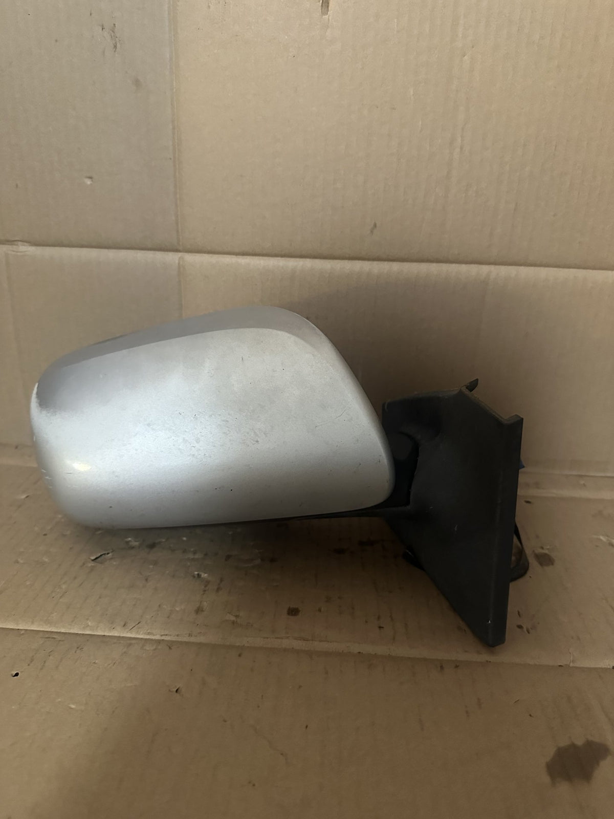 2005-2011 Toyota Yaris P90 Hatchback Right Door Mirror 011076