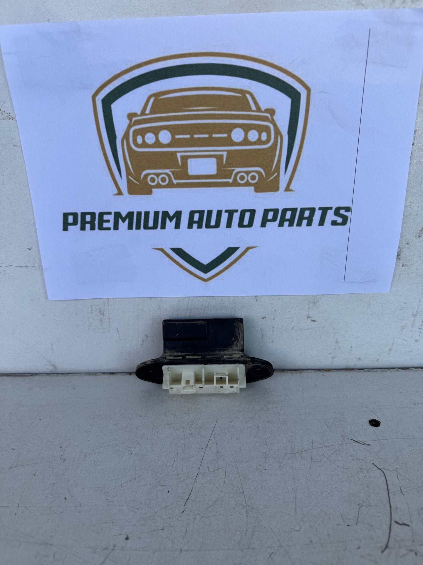 2017 Toyota RAV4 Station Wagon Tailgate Release Switch
