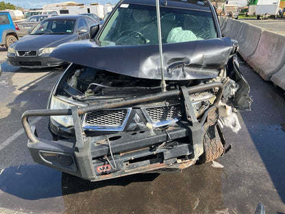 2011 Mitsubishi Challenger PB