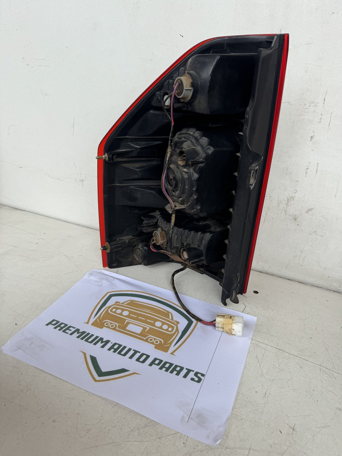 2004 Mitsubishi Pajero NP Station Wagon Right Taillight