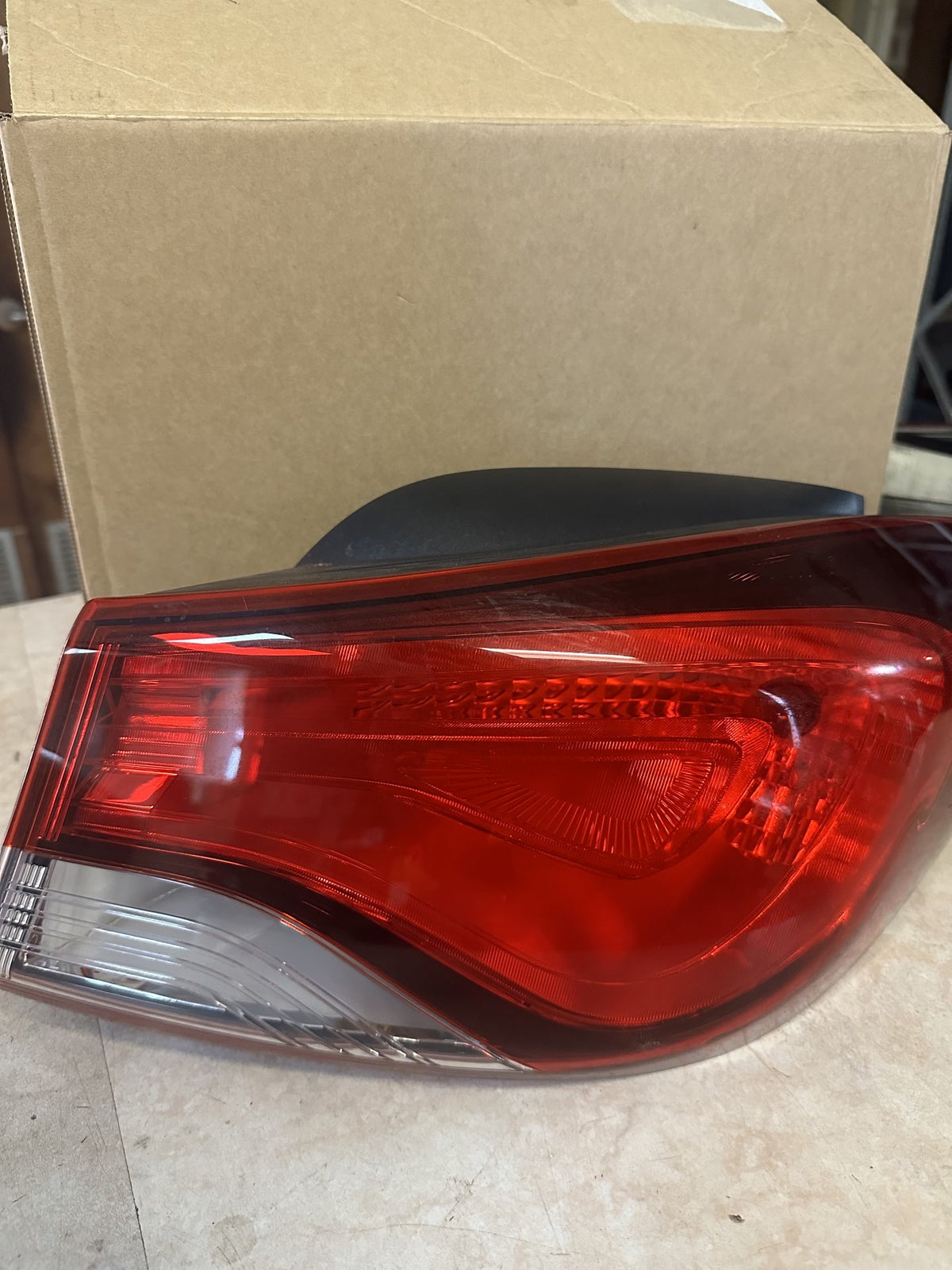 2014 Hyundai Elantra Elantra Sedan Right Taillight 92402