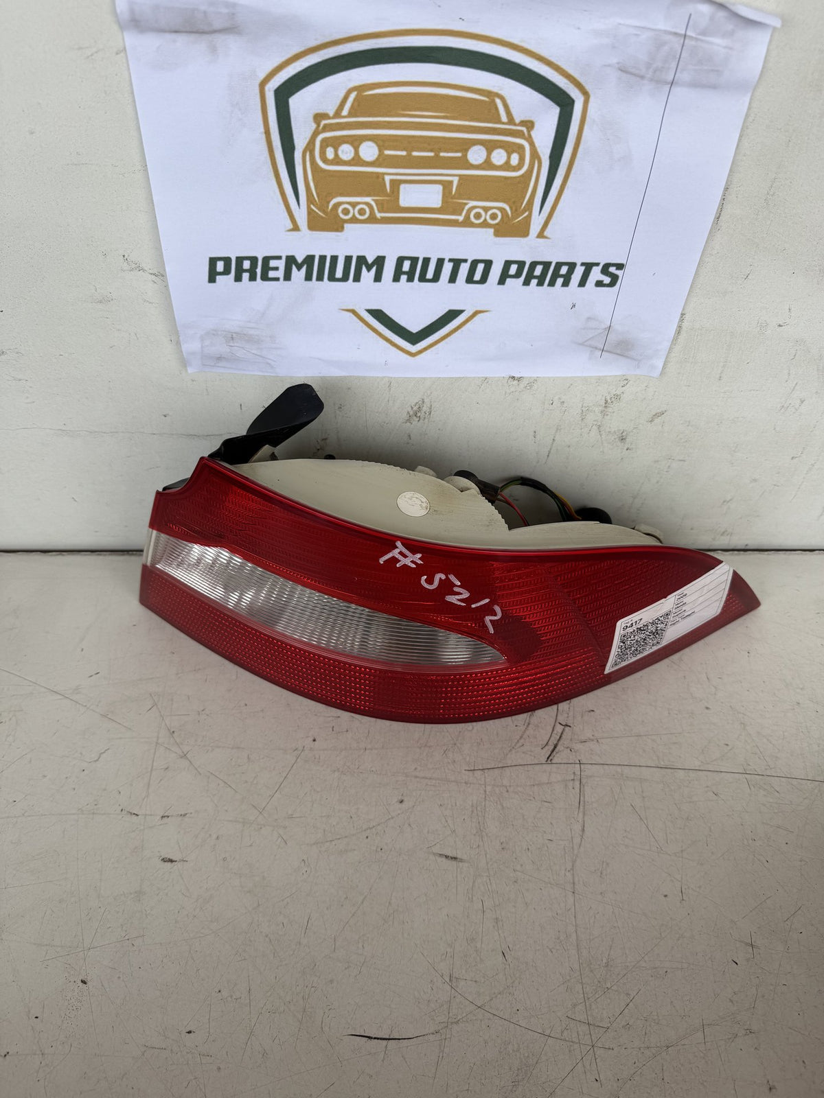 2009 Skoda Superb Sedan Right Taillight