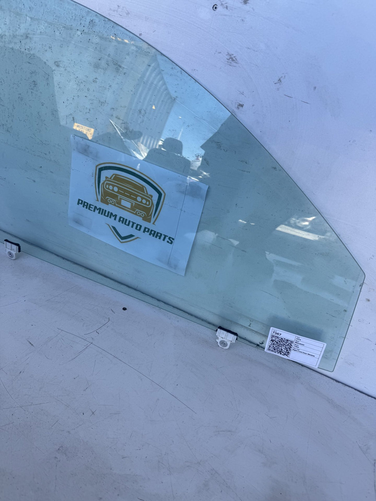 2024 Mitsubishi Triton - Right Front Door Window