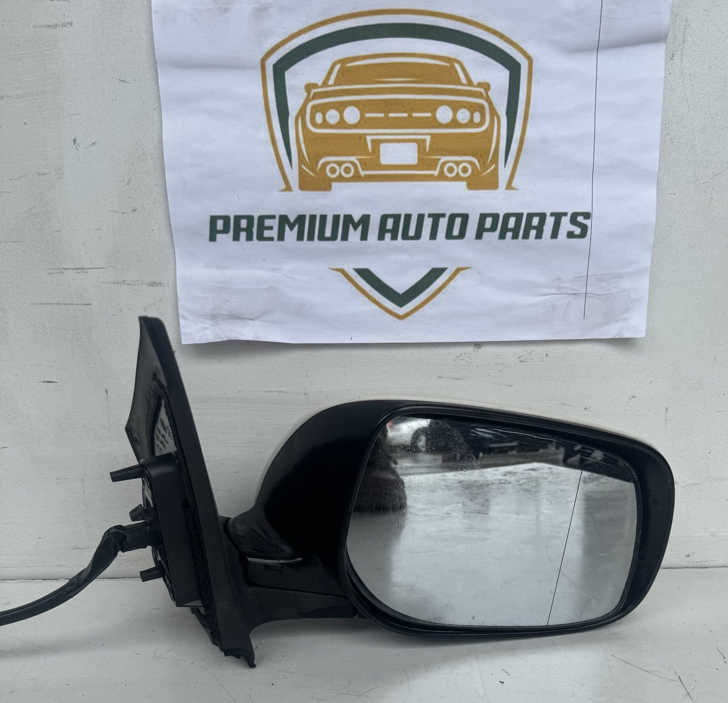 2008  E150 Right Door Mirror