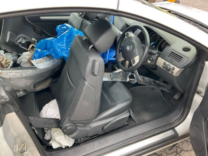 2009 Holden Astra Twin Top AH