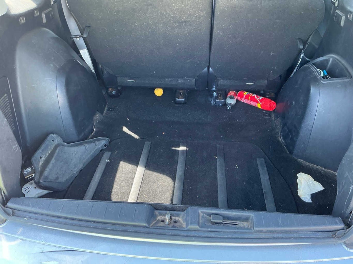 2010 Mitsubishi Outlander LS ZH