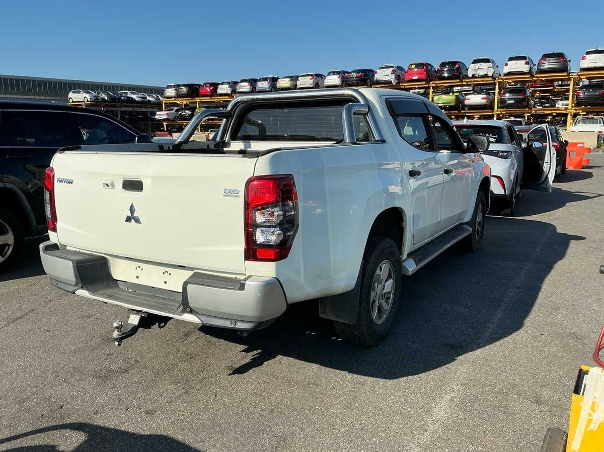 2018 Mitsubishi Triton GLX+ MR
