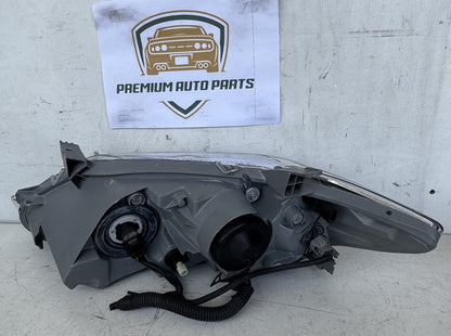 2009 Toyota Camry - Right Headlight