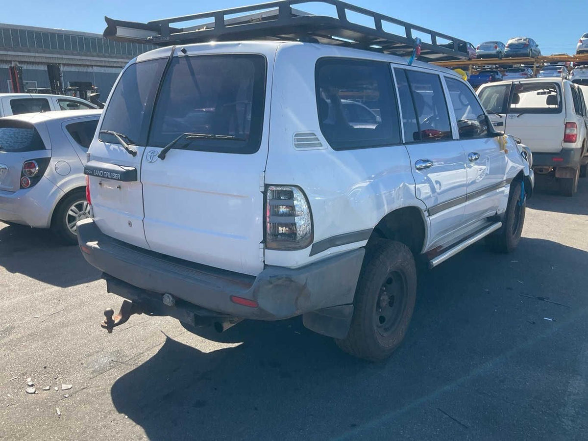 2001 Toyota Land Cruiser J100