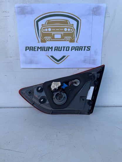 2014  GD Left Bootlid Light