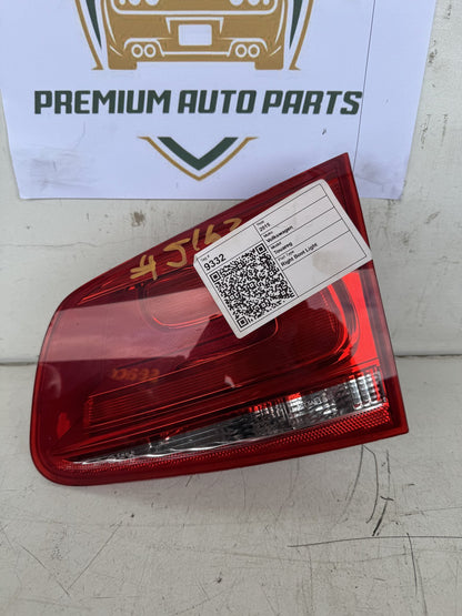 2015 Volkswagen Touareg MK2 - 7P Station Wagon Right Boot Light