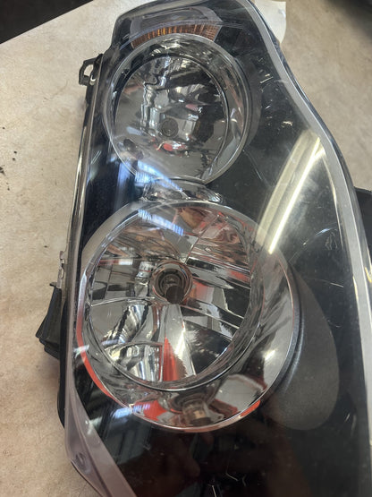 2009 Ford Falcon Left Headlight 2913006