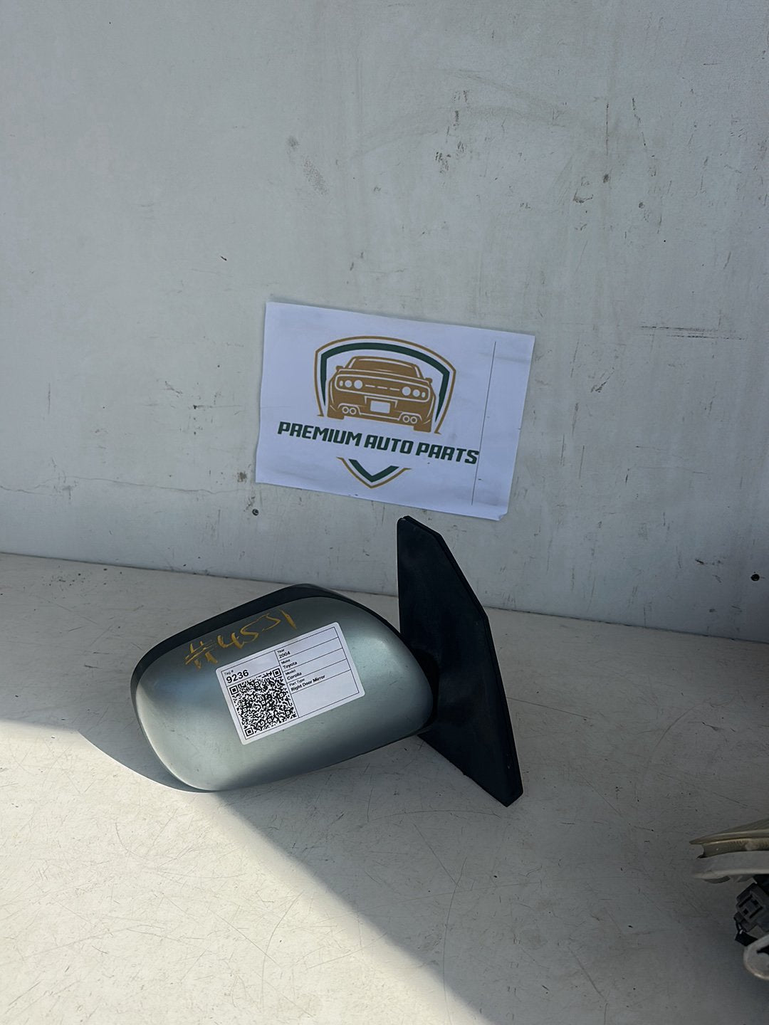 2004 Toyota Corolla E120 Hatchback Right Door Mirror