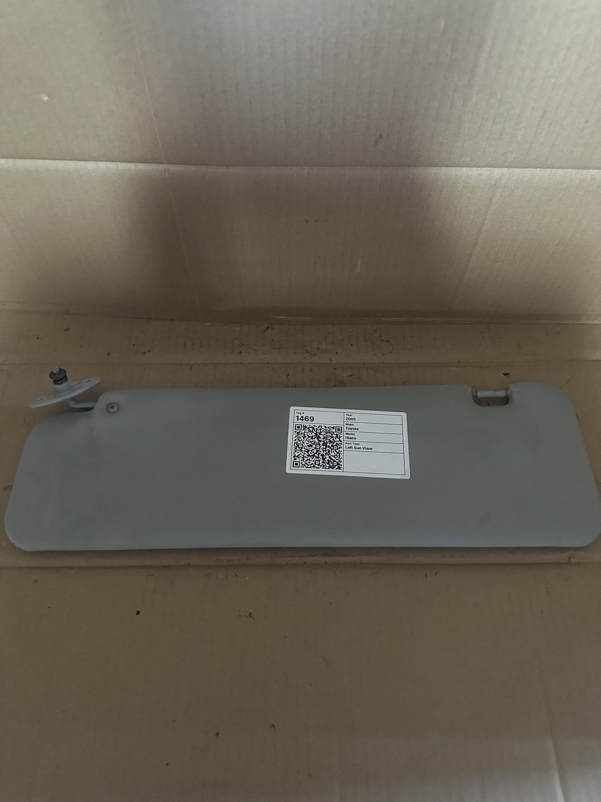 2005-2015 Toyota Hiace V H200 Cargo Van Left Sun Visor