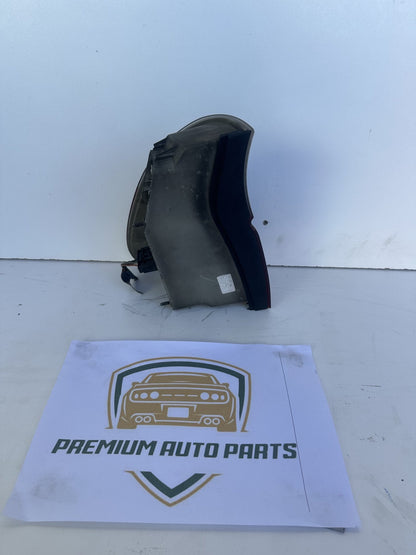 2003-2006 BMW X5 E53 SUV Right Taillight 412112