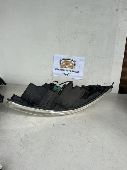 2016 Renault Master Cargo Van Left Headlight