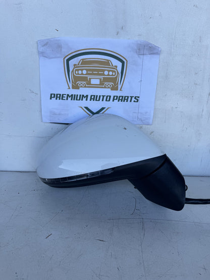 2016 Volkswagen Touareg Station Wagon Right Door Mirror