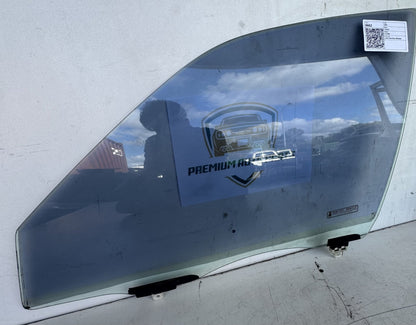 2001 Toyota Corolla E110 Hatchback Left Front Door Window