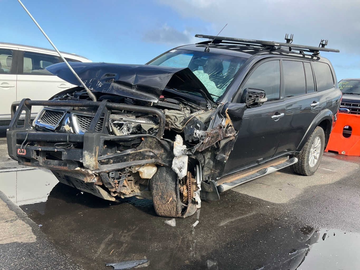 2011 Mitsubishi Challenger PB
