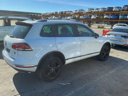 2017 Volkswagen Touareg MK2- 7P