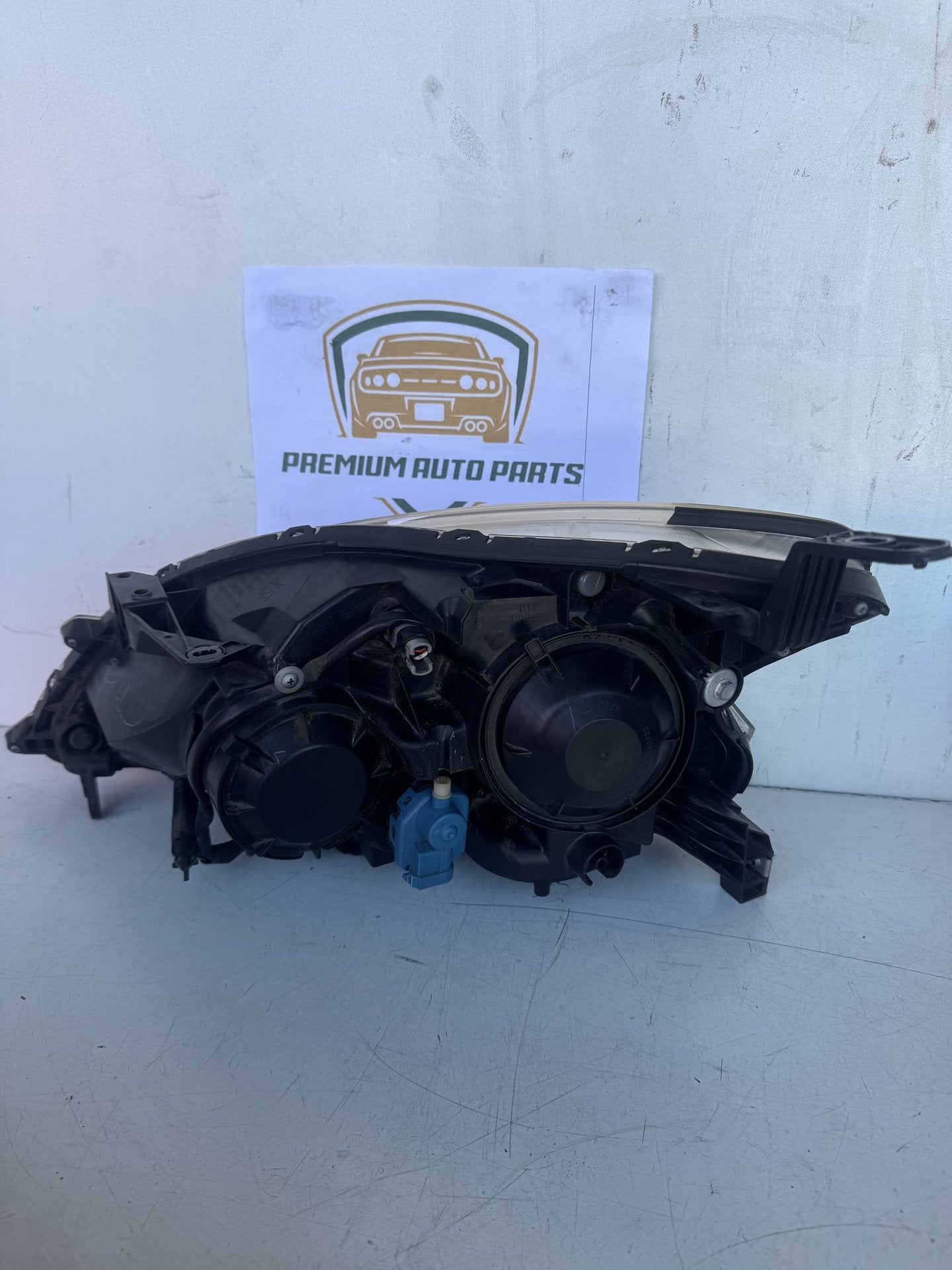 2014 Nissan Pulsar B17 Sedan Right Headlight