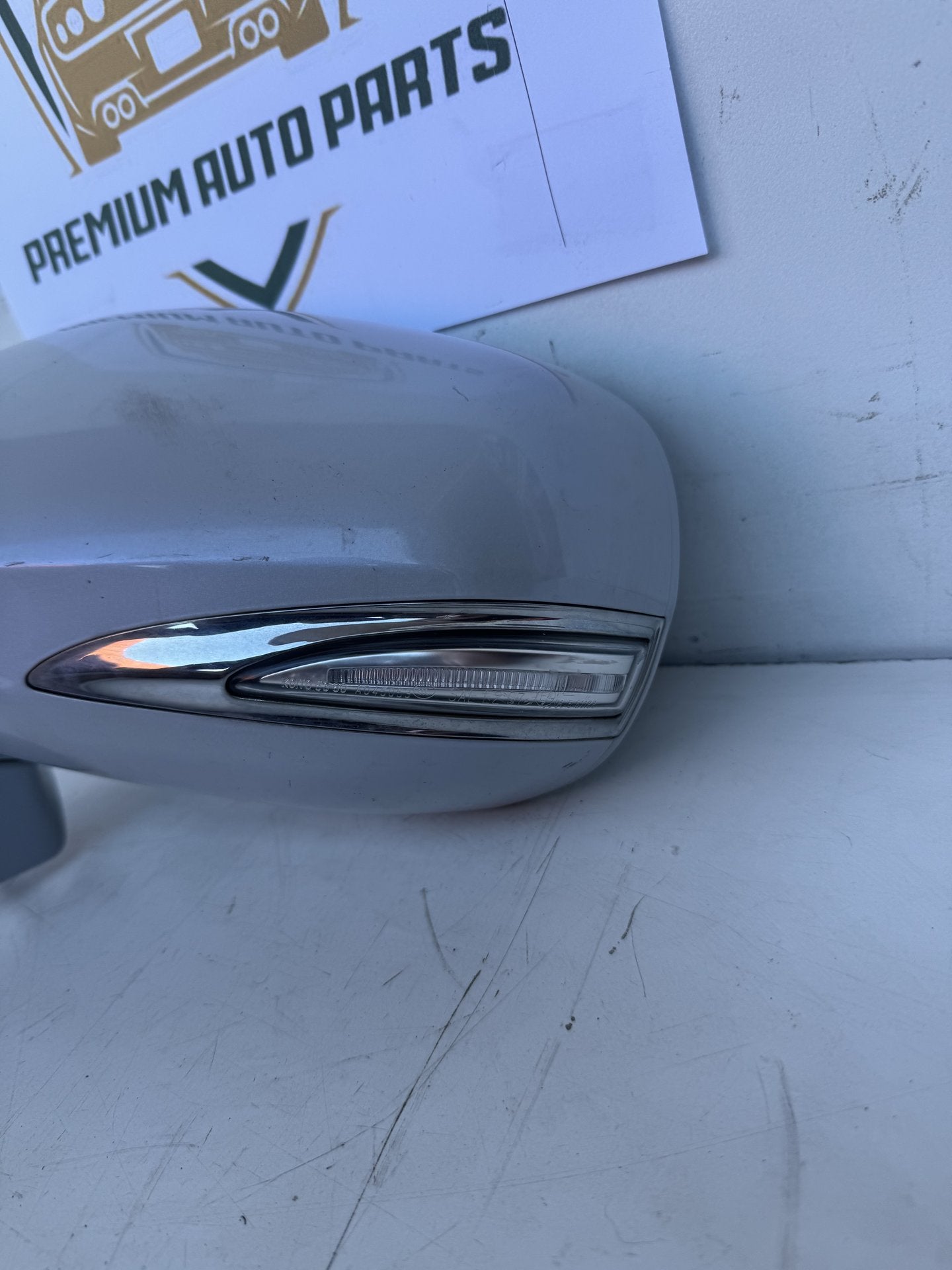 2010  E20 Left Door Mirror