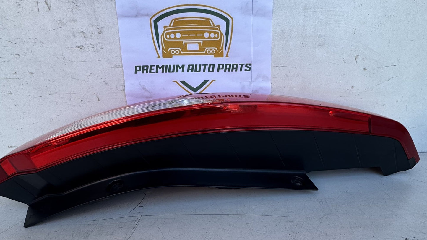 2010   Left Taillight