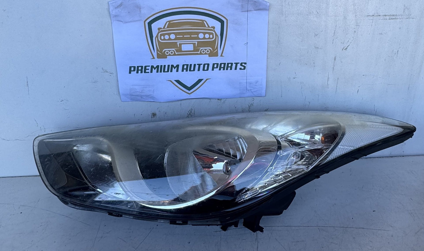 2013 Hyundai Elantra MD Sedan Left Headlight