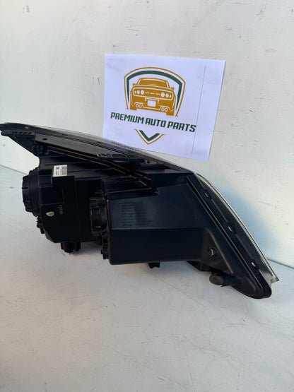 2012 Kia Sorento Station Wagon Left Headlight 92101-2P590