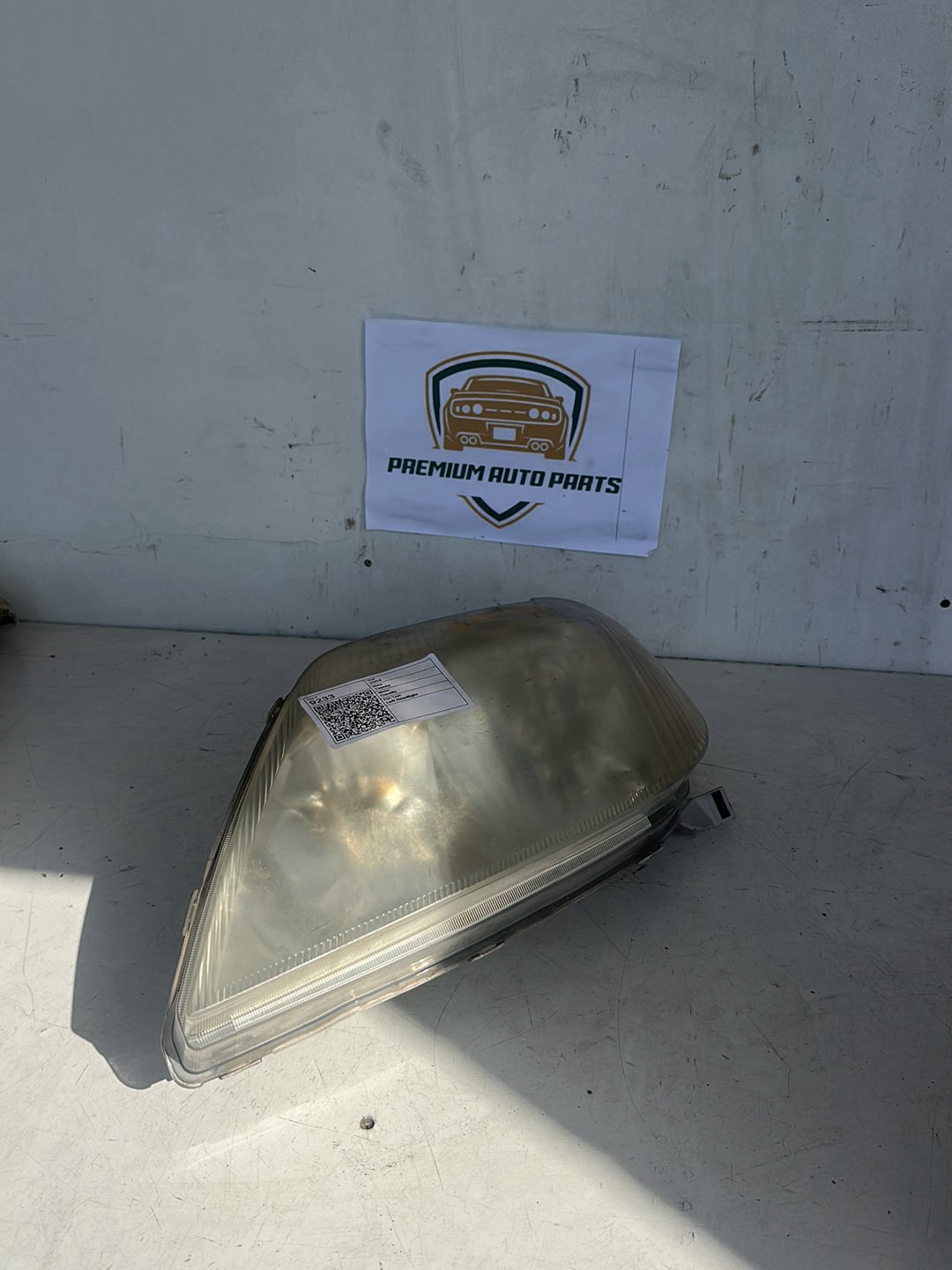 2004 Toyota Corolla E120 Hatchback Left Headlight