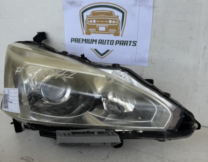 2014 Nissan Altima Right Headlight