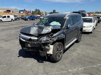 2018 Mitsubishi Pajero  QEStation Wagon 
Mitsubishi
Pajero