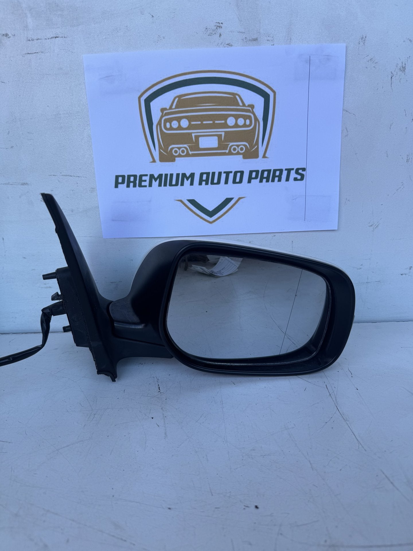 2010  E150 Right Door Mirror