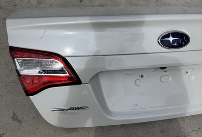 2015 Subaru Liberty Bootlid