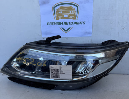 2013 Kia Sorento XM Station Wagon Left Headlight L009G5900GV