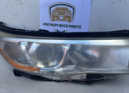 2015  U50 Right Headlight